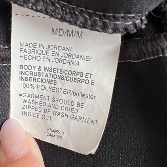 EUC Women’s UNDER ARMOUR Unstoppable Full Zip Hoodie Jacket - Medium - Picture 9 of 11